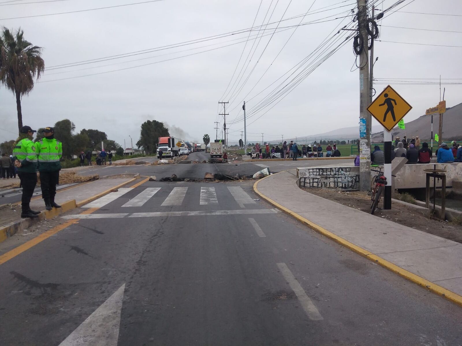 Pobladores se concentraron en el Valle de Tambo. Foto: Cortesía.