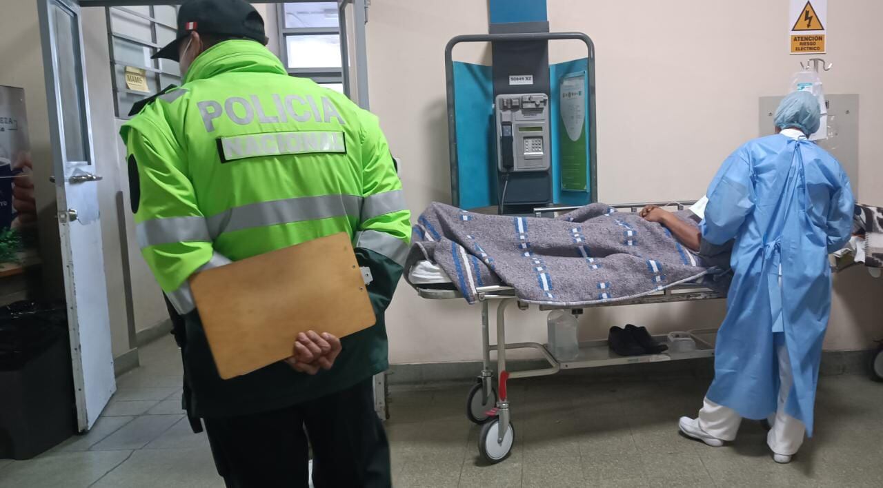 Herido de bala se recupera en el hospital. Foto: GEC