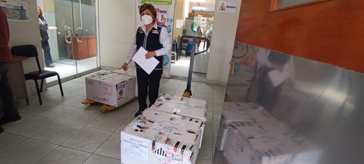 Cuatro lotes de vacunas llegaron hoy. (Foto: GEC)