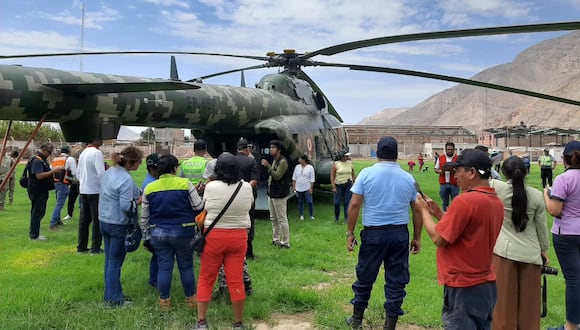 Helicóptero con ayuda humanitaria. Foto: Difusión.