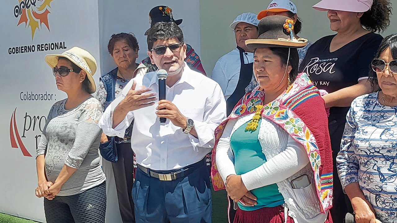 Gobernador de Arequipa, Rohel Sánchez, lamenta actitud de obreros en obras ejecutadas. Foto: Gobierno Regional de Arequipa.