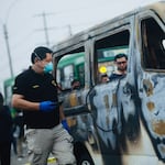 Queman vivo a chofer dentro de su colectivo
