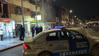 Trujillo: Asesinan a balazos a joven en exteriores de minimarket (VIDEO)
