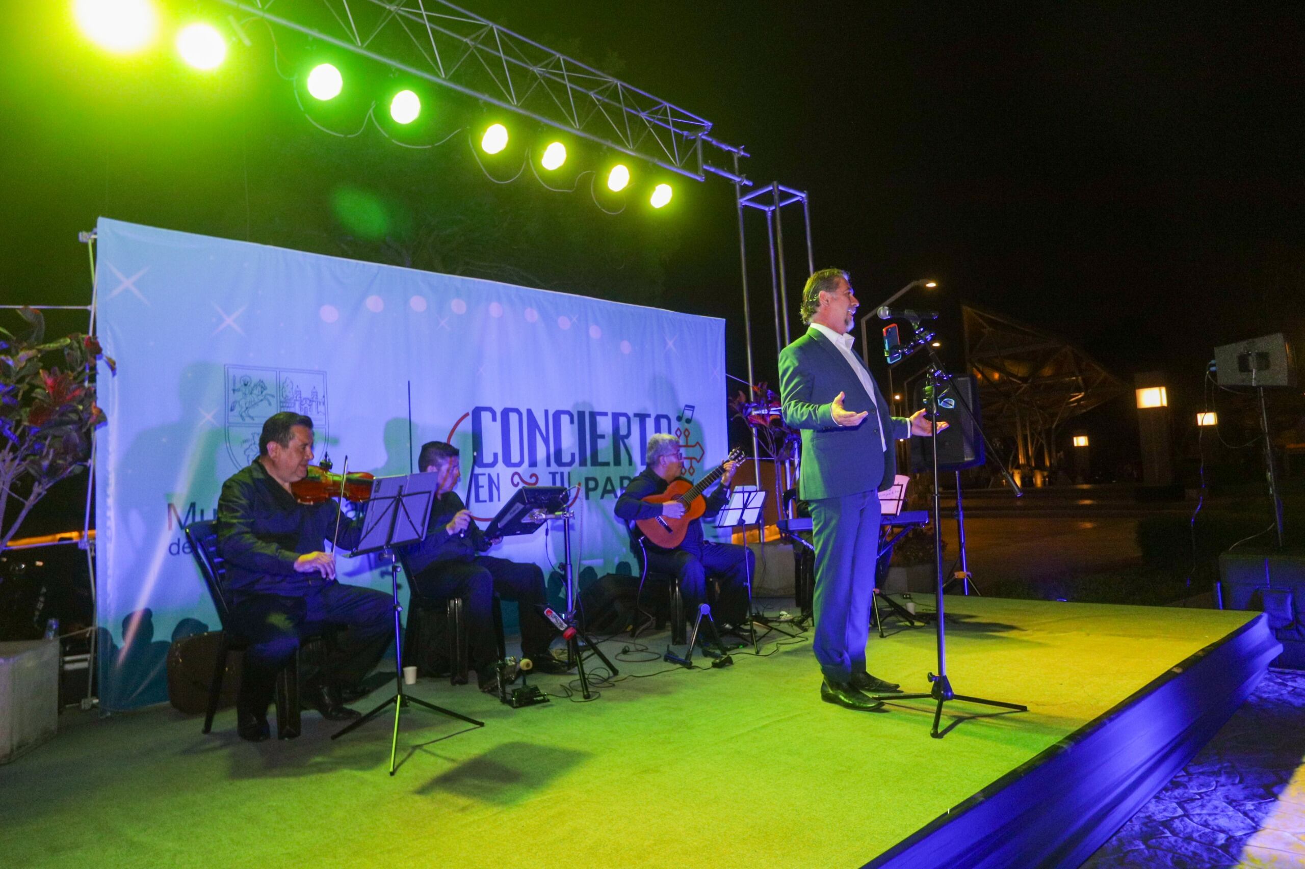 El tenor Juan Antonio de Dompablo protagoniza esta propuesta cultural que recorrerá diversos parques del distrito hasta mayo, con acceso libre para vecinos y público en general.