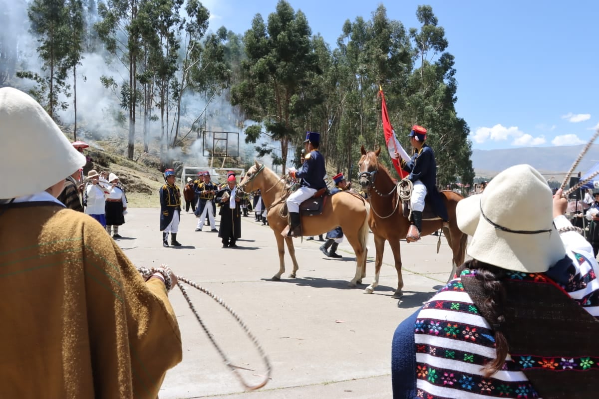 Recreación Batalla Wanka: 150 actores, vecinos y cañones de confeti reviven la resistencia