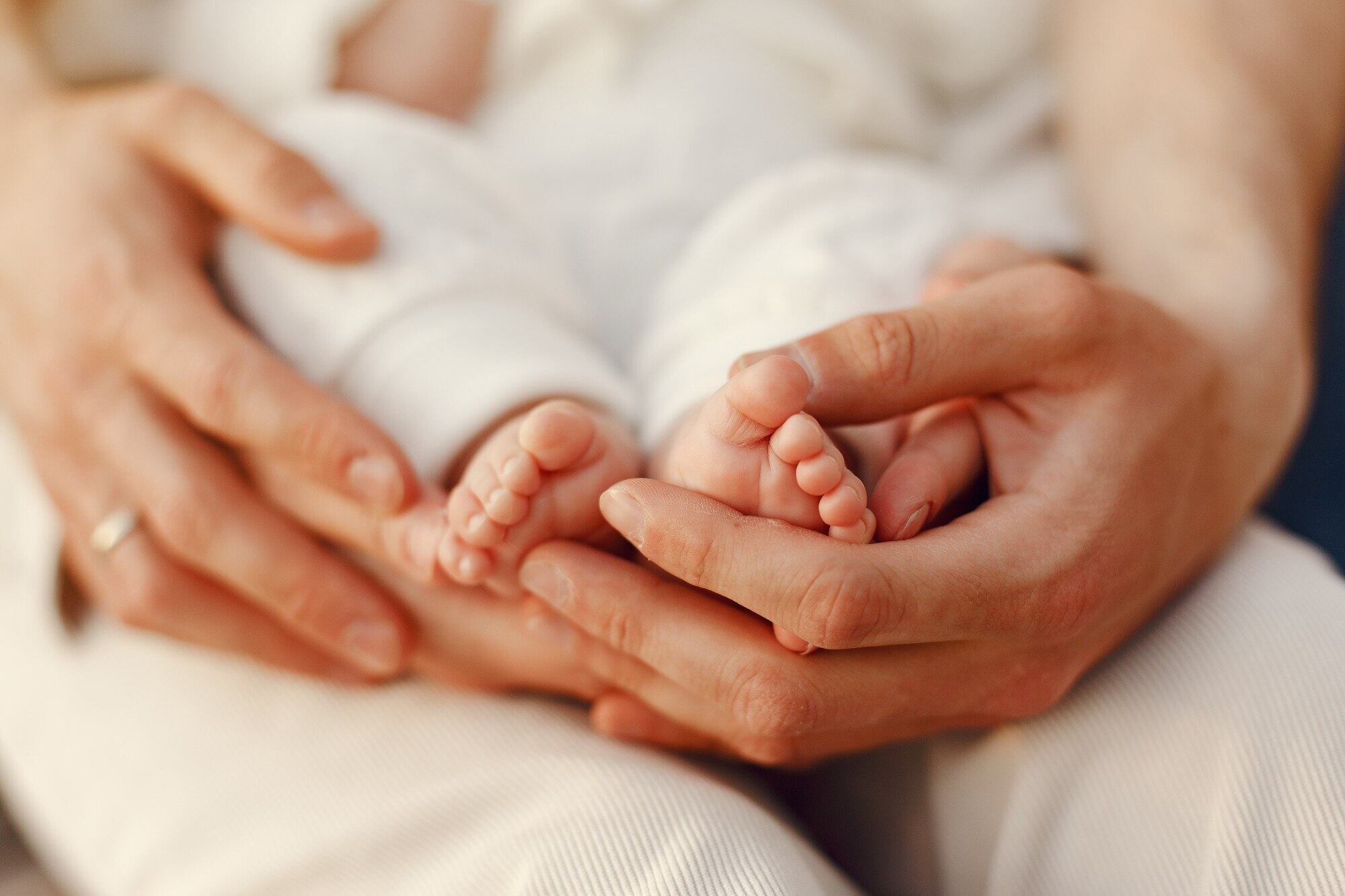 Natalidad cae en Perú: tecnología gana espacio para planificar la maternidad