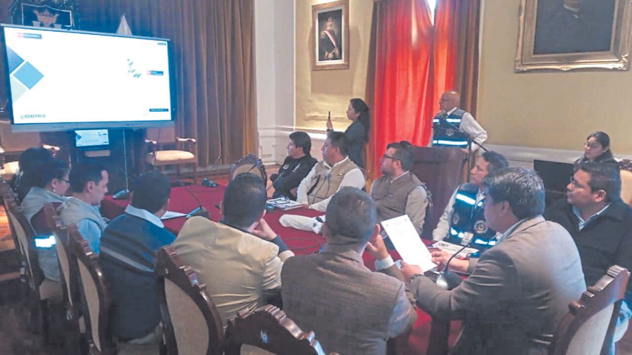 Las autoridades se reunieron en la Municipalidad Provincial de Trujillo.