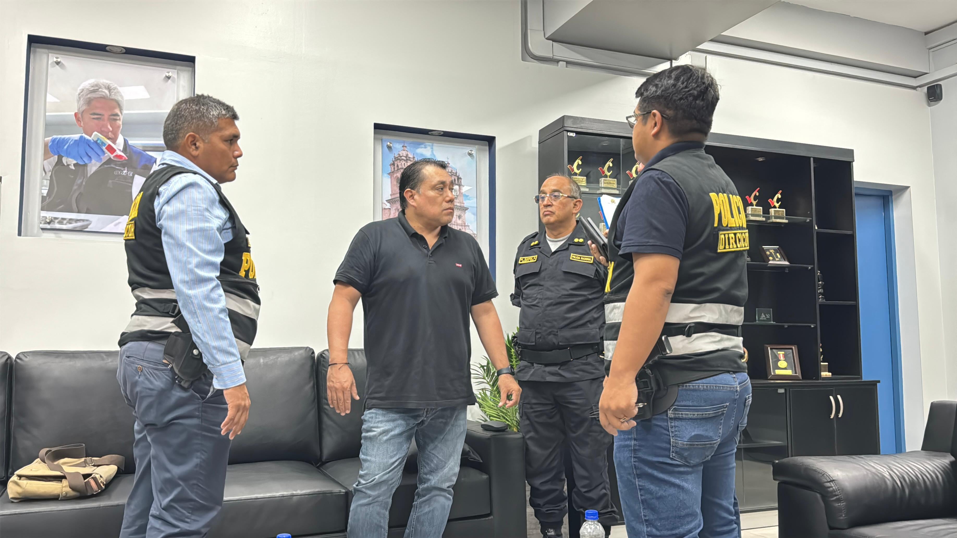 El exfuncionario es investigado por presunta omisión de funciones tras fallas logísticas que impidieron instalar mesas de votación en Lima. (Foto de archivo: El Comercio)