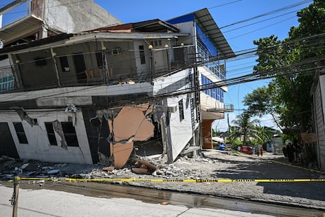 Filipinas: Aumenta a 47 los muertos y a 31 los desaparecidos por terremoto de magnitud 7,8