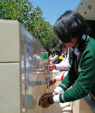 Colegios no limpian tanques de agua y ponen en riesgo a estudiantes (Foto: Sunass)