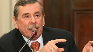 Fernando Rospigliosi:  “El fiscal Pérez se siente intocable”