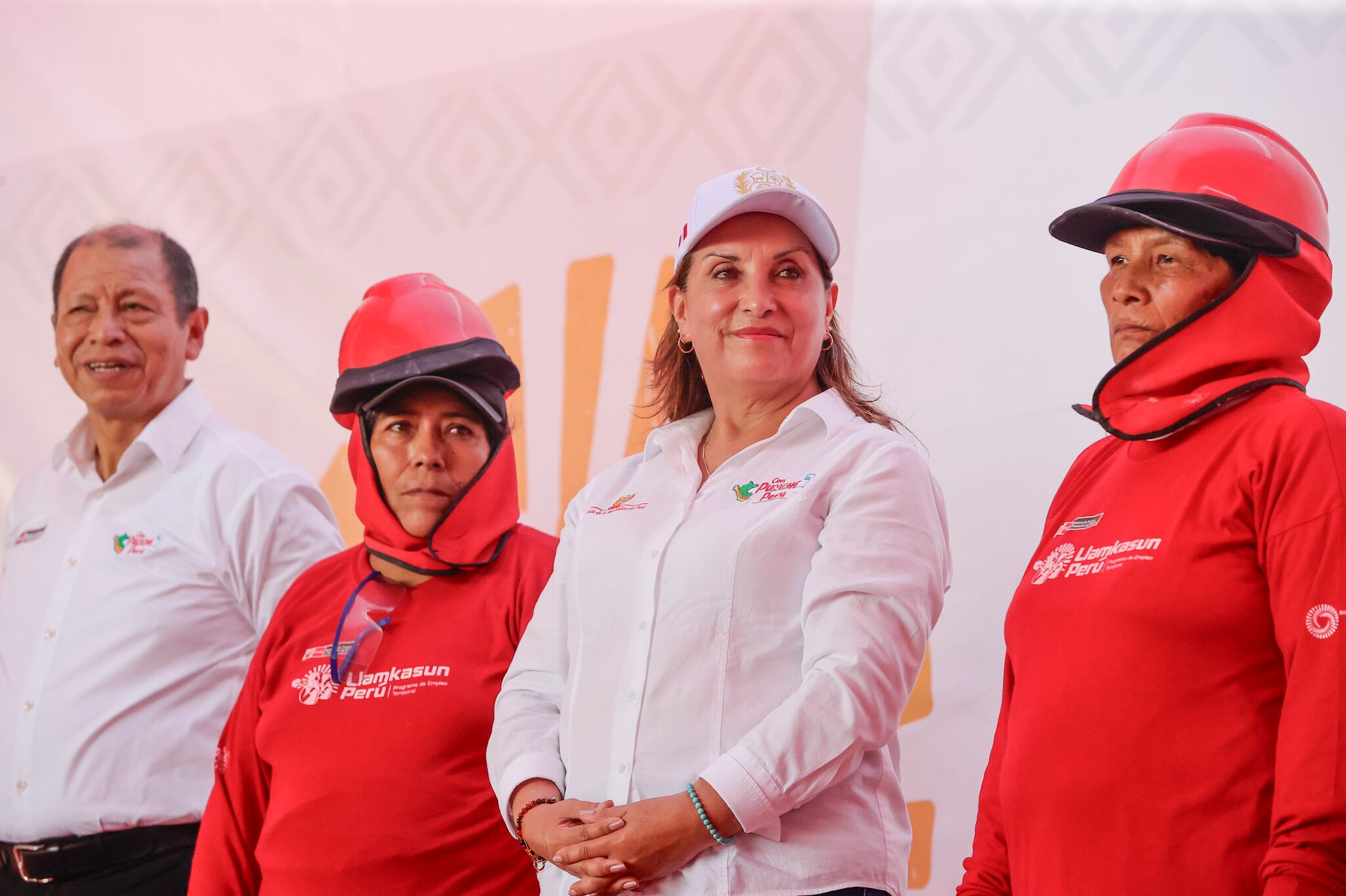 La presidenta Dina Boluarte ha evitado responder a la prensa por el caso "Cofre". (Foto: Presidencia)