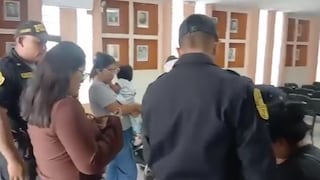 Nasca: madres protestan por mejoras en pabellón de colegio y les traen a la policía