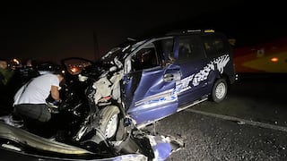 Pisco: camión destroza minivan y cuatro personas quedan con graves heridas