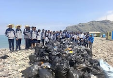 Estudiantes retiran media tonelada de basura en el río Ocoña, Arequipa