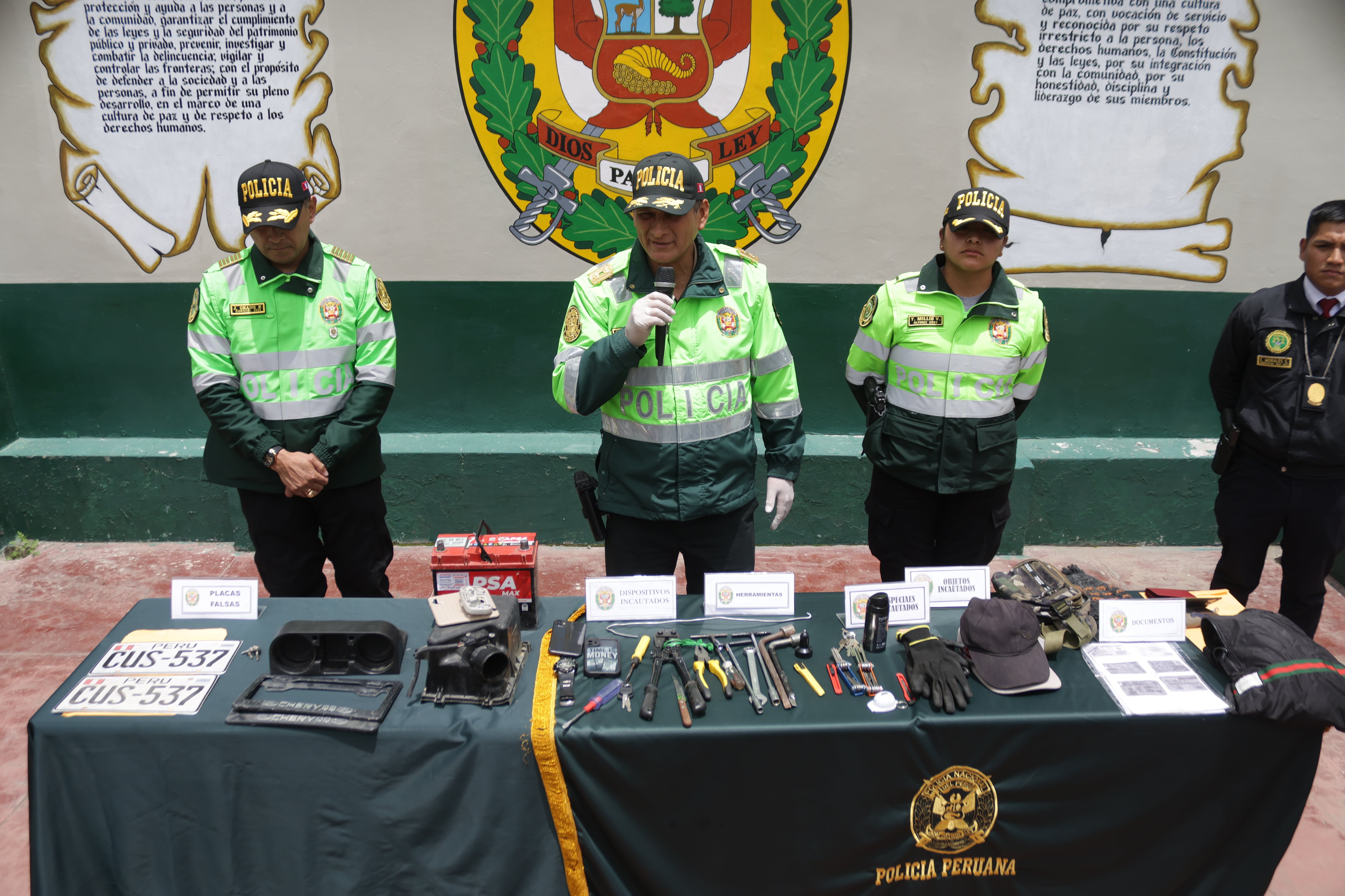 Infierno en persecución a delincuentes