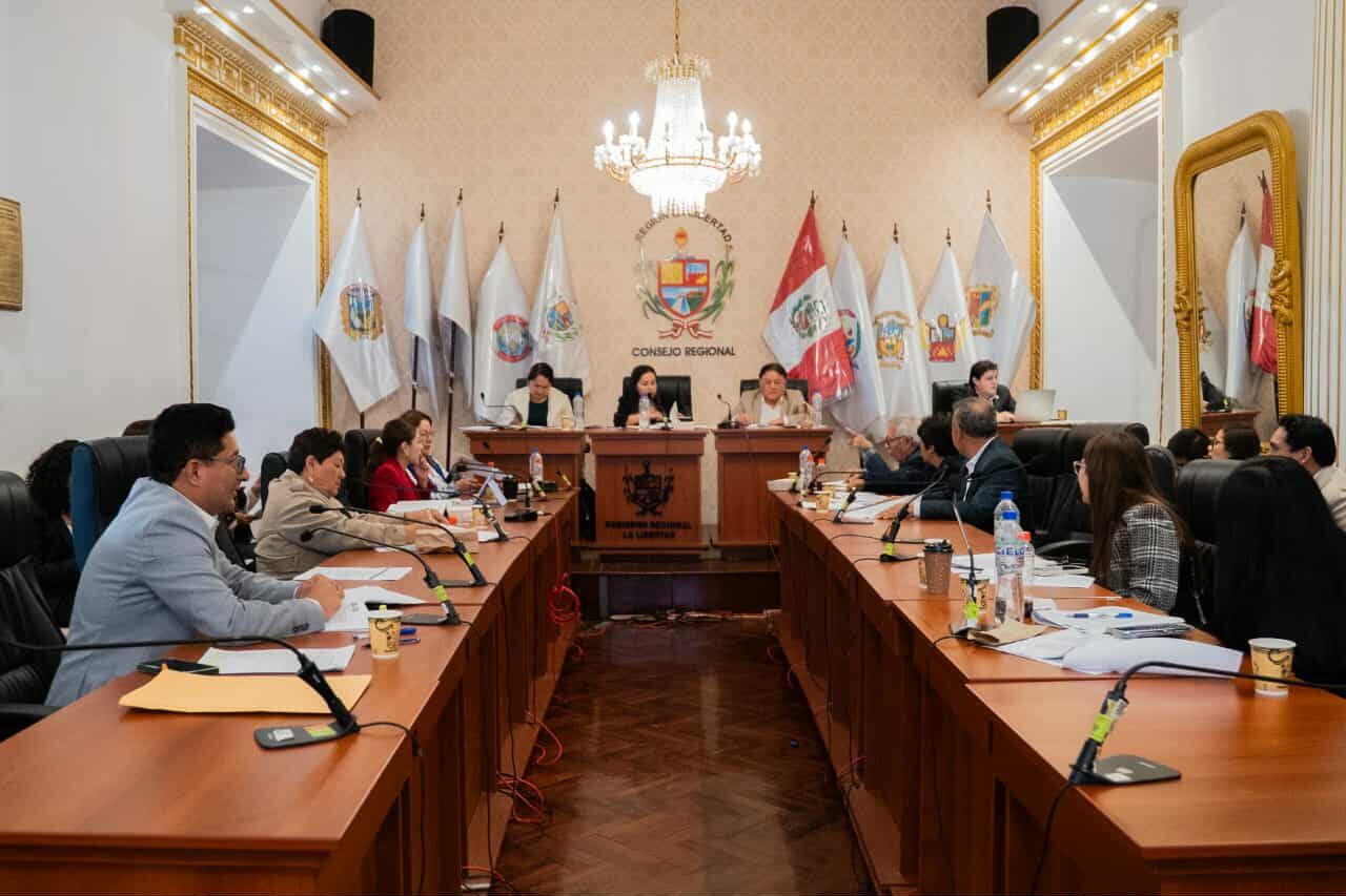 La consejera Cristina Ménde dijo que a pesar , que se hizo, hace una semana, la entrega formal los vehículos permanecen guardadas en una dependencia policial de La Esperanza, en lugar de estar al servicio de la ciudadanía.