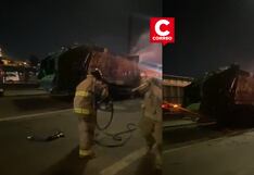 Rímac: Camión de basura se incendió en la vía de Evitamiento generando caos vehicular