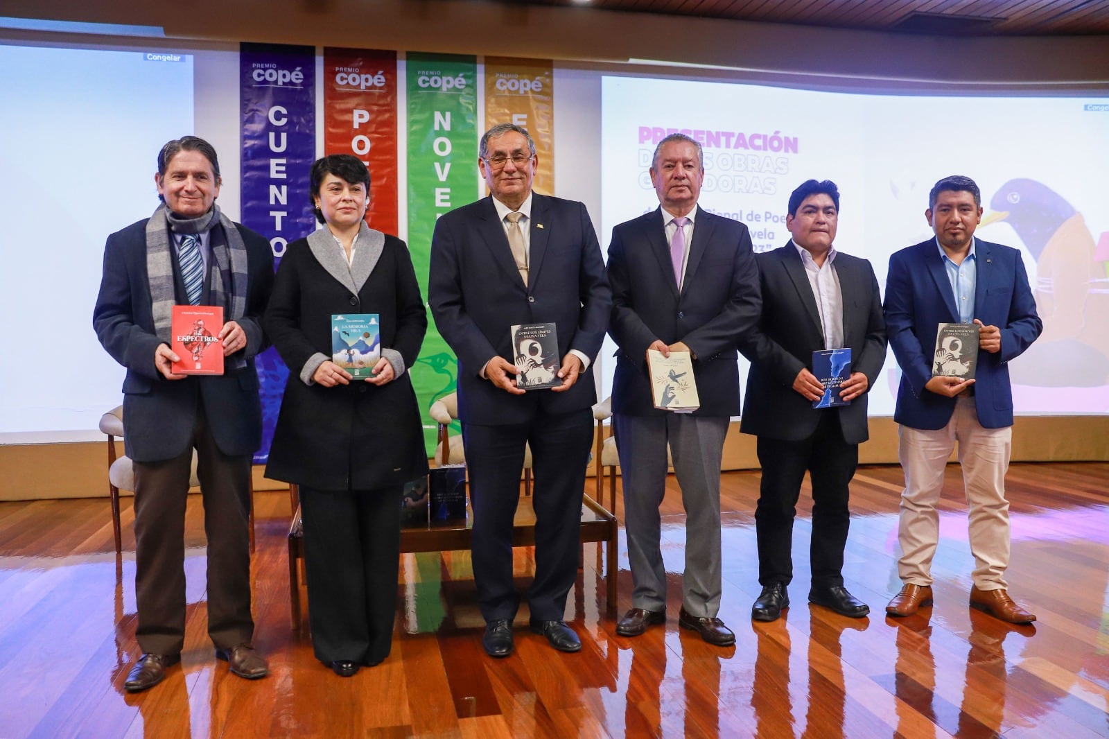 En una ceremonia cultural, Petroperú dio a conocer los libros premiados en la XXI Bienal de Poesía y la IX Bienal de Novela, fortaleciendo su apoyo a la creación literaria peruana a través del prestigioso Premio Copé.
