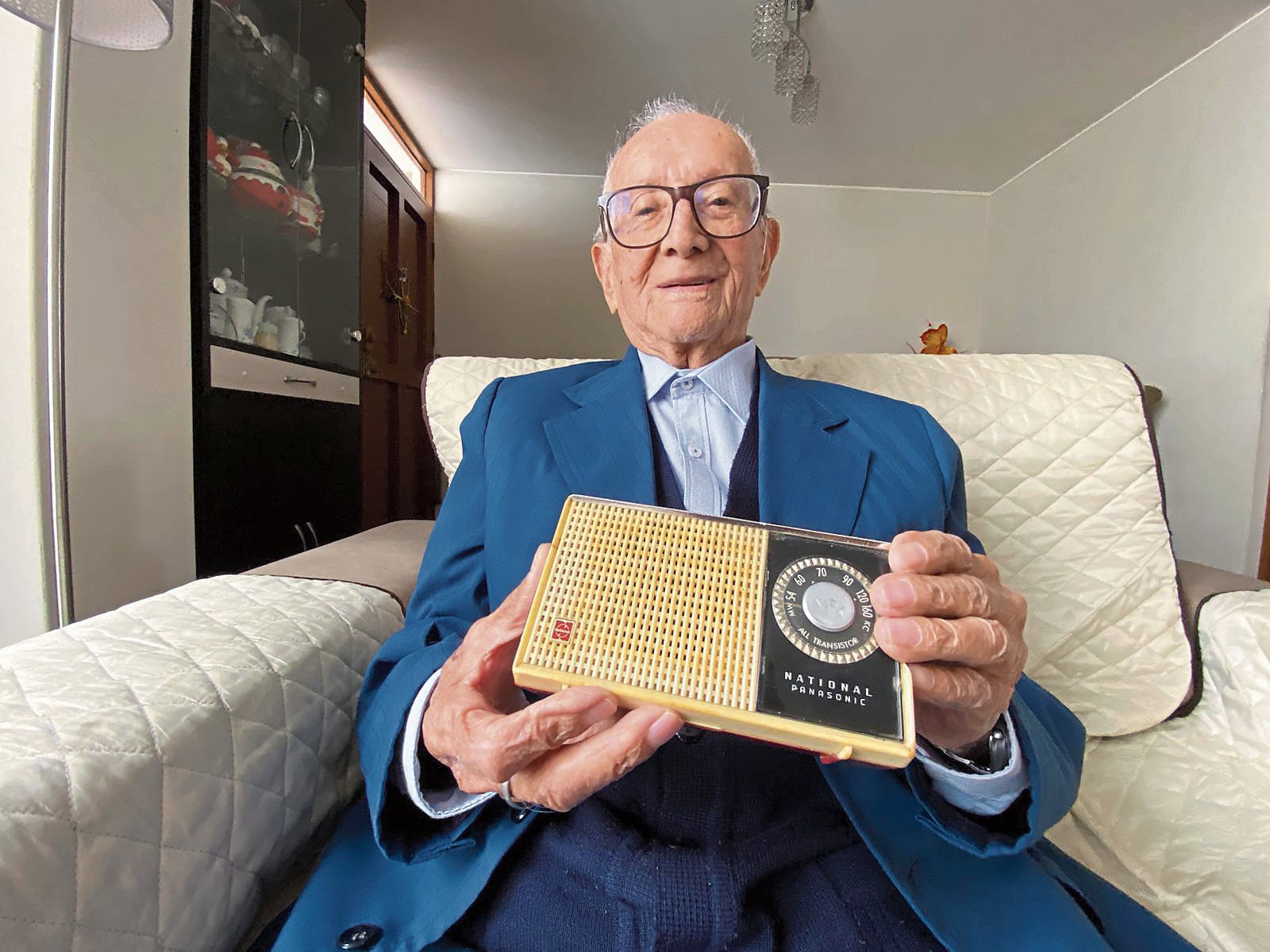Víctor Alberto Fernández Roig, el locutor deportivo que celebra un siglo de vida