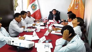 Tacna: Consejo rechaza suspensión del gobernador regional Luis Torres Robledo