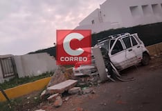 Ica: conductor queda atrapado tras violento choque contra poste en la Panamericana Sur