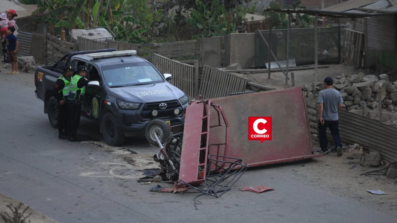 Huarochirí: bebé y su madre mueren en despiste de motocarga que llevaba a siete miembros de una familia. Fotos: Cesar Bueno| @photo.gec
