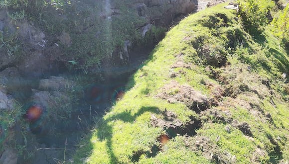 Vías y canales dañados por sismo en Huambo. (Foto: Difusión)