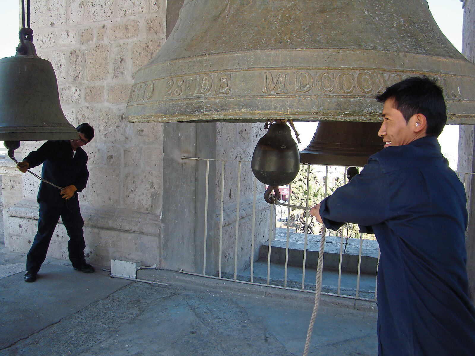 Repique de campanas en la Catedral de Arequipa por aniversario. Foto: Arzobispado de Arequipa.