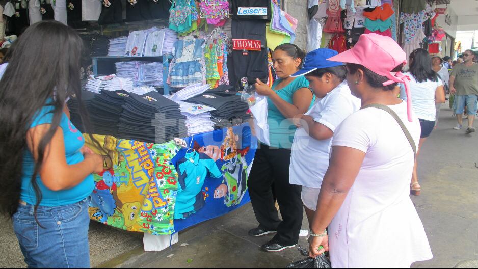 Mypes de confecciones tendrán oportunidad de vender uniformes escolares al Gobierno. (FOTOS: Isabel Medina / Trome)