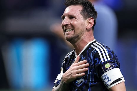Lionel Messi regresa a Rosario tras el subcampeonato mundial con Argentina