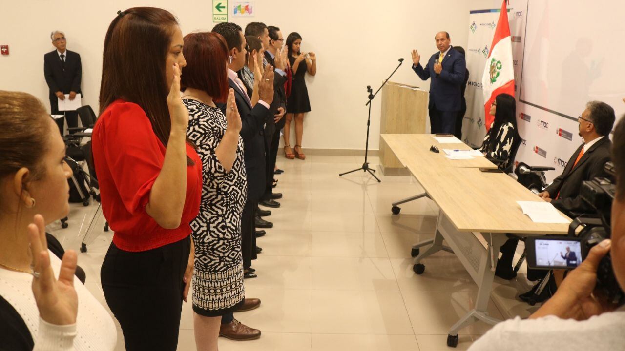 La Jefatura Zonal de Migraciones Trujillo entregó el Título de Nacionalidad Peruana a extranjeros de países como Venezuela, Rusia, Uruguay, Cuba, Estados Unidos y Rumanía.