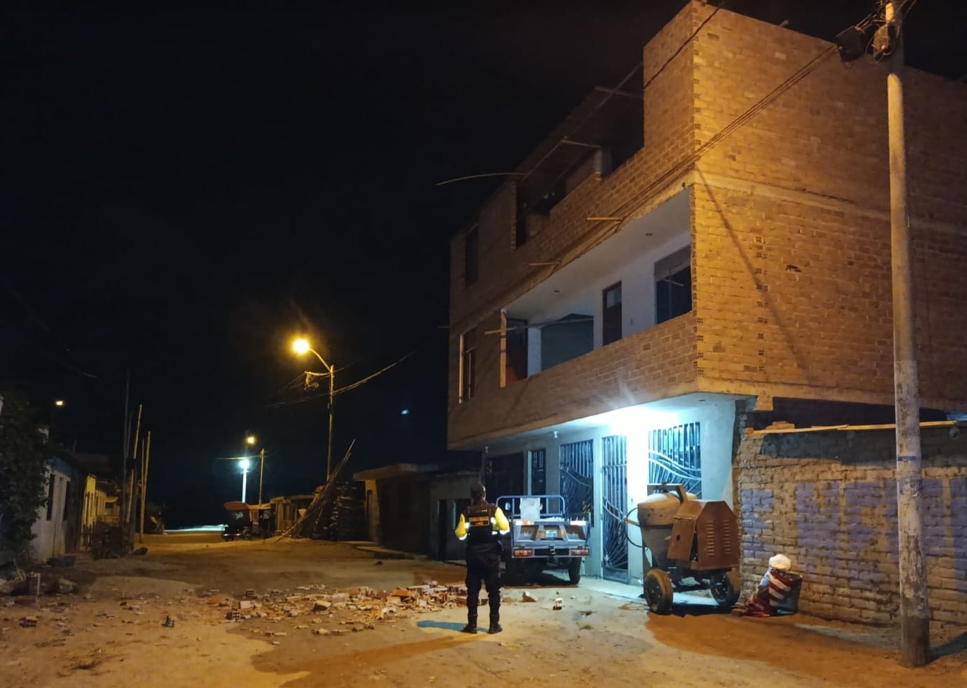 Los daños materiales se reportaron en los distritos de La Esperanza, Chao, Virú, Salaverry, Alto Trujillo y Santiago de Chuco de la región La Libertad.