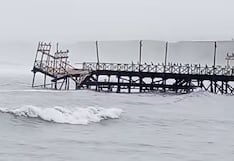 Trujillo: Colapsó parte del tradicional muelle de Huanchaco