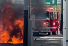 Arequipa: Un vehículo se incendia en la avenida La Marina en Cercado