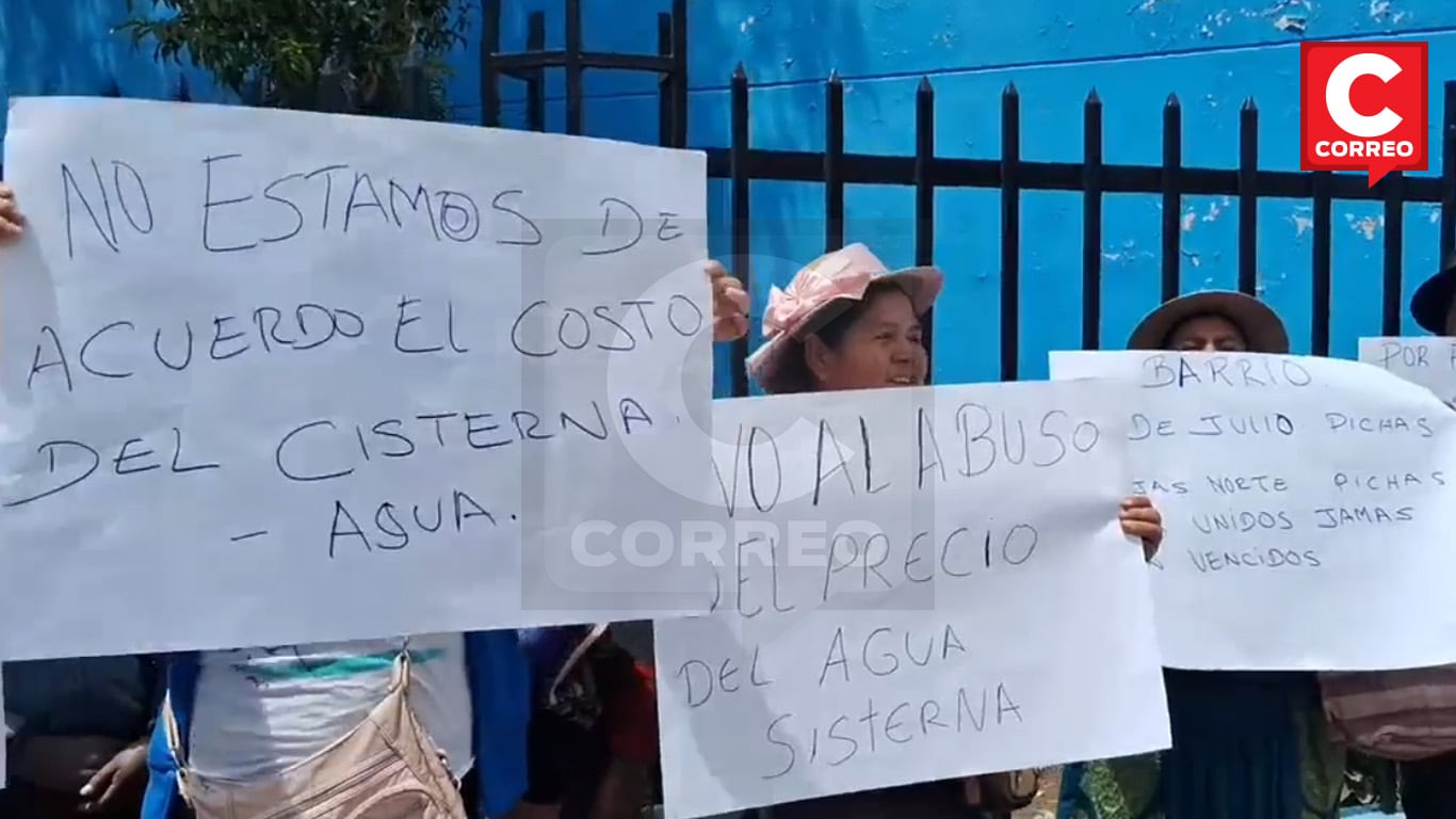 Pobladores del barrio Pichas protestan a exteriores de Sedam Huancayo.