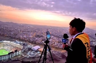Cliver Huamán subió a lo alto de un cerro para cumplir su sueño de trasmitir la final de la Libertadores. Ahora irá a Europa y también visitará las instalaciones del diario Marca. (Pol Deportes)