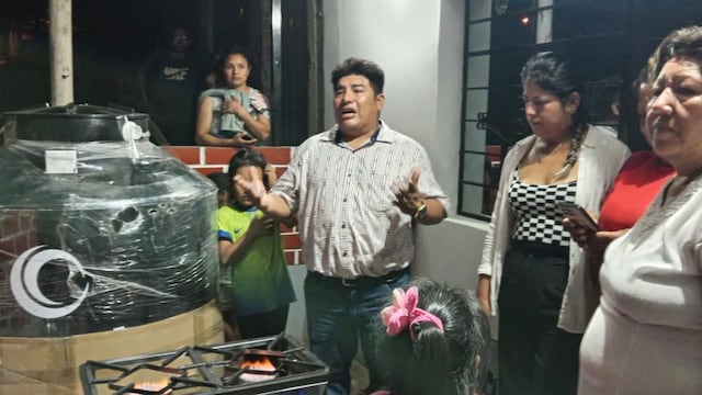 La Libertad: Alcalde de El Porvenir dona materiales a clubes de Vaso de Leche