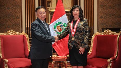 Janet Tello visita Palacio de Gobierno y refuerza vínculo institucional con gobierno de Balcázar