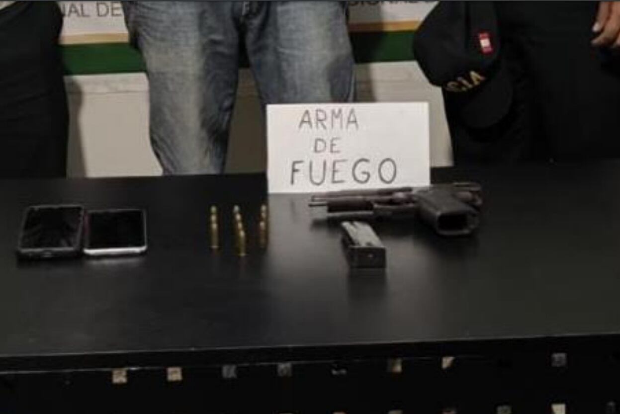 El investigado tenía en su poder un arma de fuego pero no demostró tener autorización para portarla.