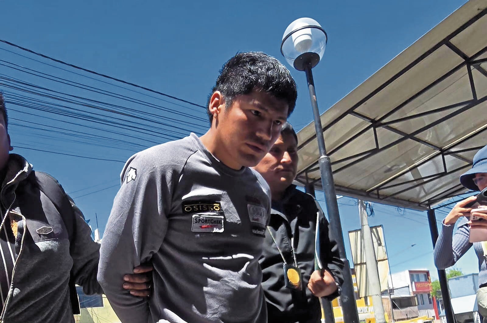Detienen a Andy Quispe por la muerte de Fernando Pacosoncco