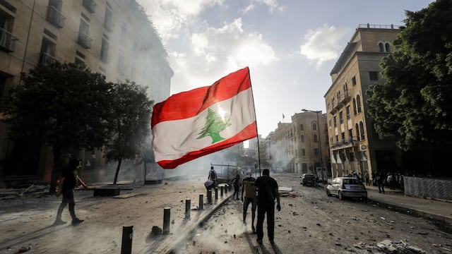 Gobierno de Líbano renuncia tras explosión en Beirut