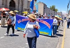 Profesores del SUTEP protestan en Arequipa pese a advertencia de descuentos por huelga