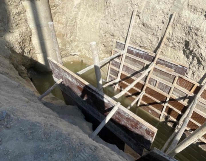 Restringen el servicio de agua potable.