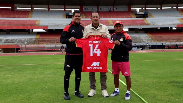 Juan Reynoso visita al Sport Huancayo y estará presente en partido de hoy contra Ayacucho FC