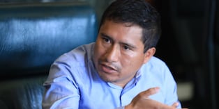 Aldo Carlos dijo que le enviaron un video en el que le muestran armas de alto calibre; pero él no se amilana.