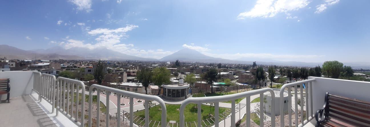 La Ciudad Blanca desde el Mirador de Zamácola. (Foto: Correo)