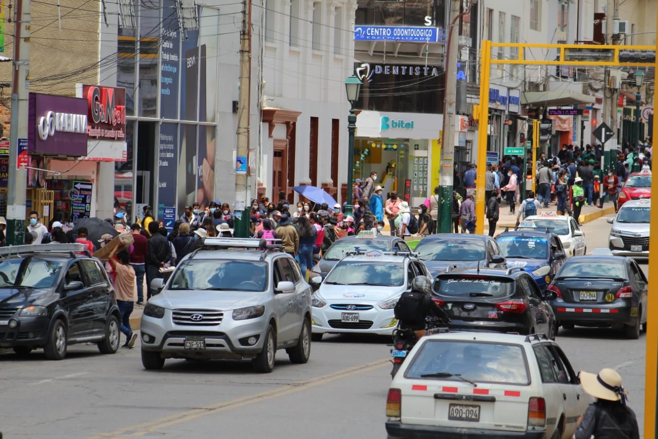 Huancayo aprueba nueva reglamentación para taxis con requisitos homogéneos