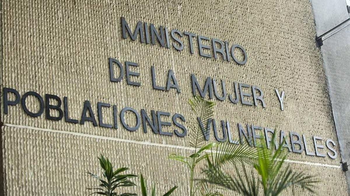 Ministerio de la Mujer respalda a mujer que denunció a diputado Julián Pérez de Juntos por el Perú