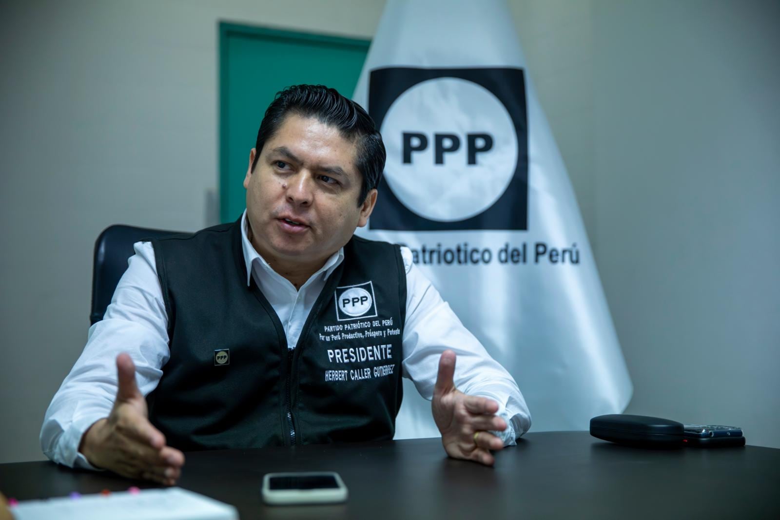 Herbert Caller egresó de la Escuela Naval del Perú como Alférez de Fragata en el año 2000. (Foto: Giancarlo Ávila /GEC)